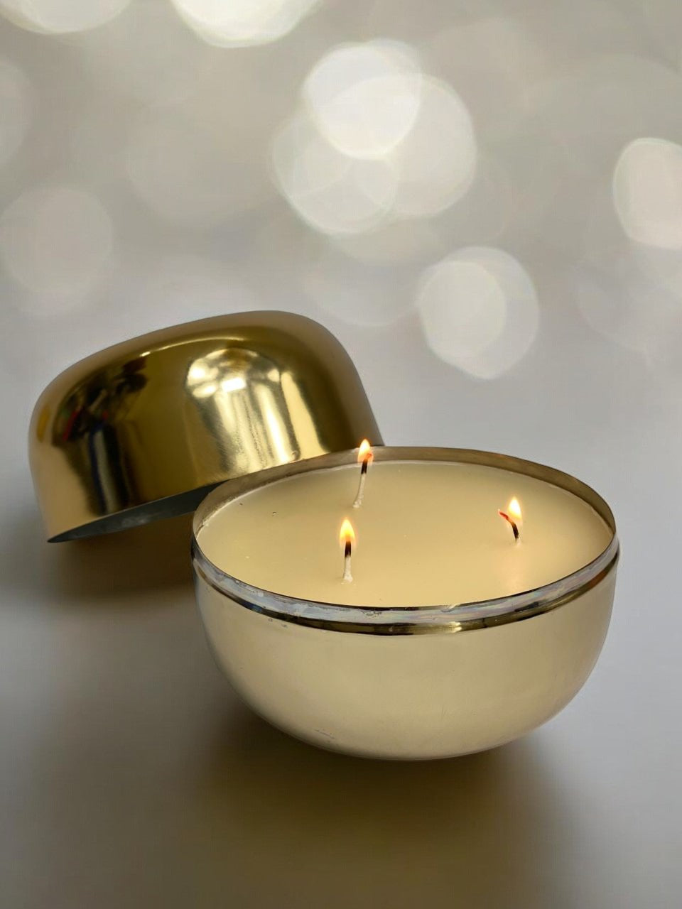 Mild Citrus Candle in Polished Brass Container