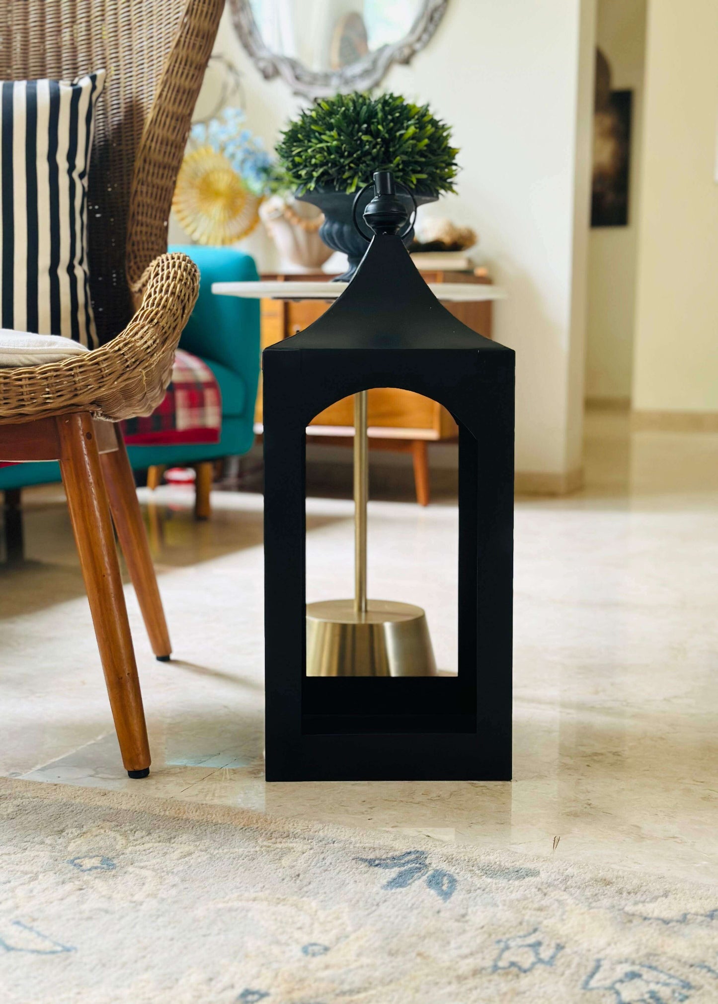Old Manor Outdoor Metal Lantern