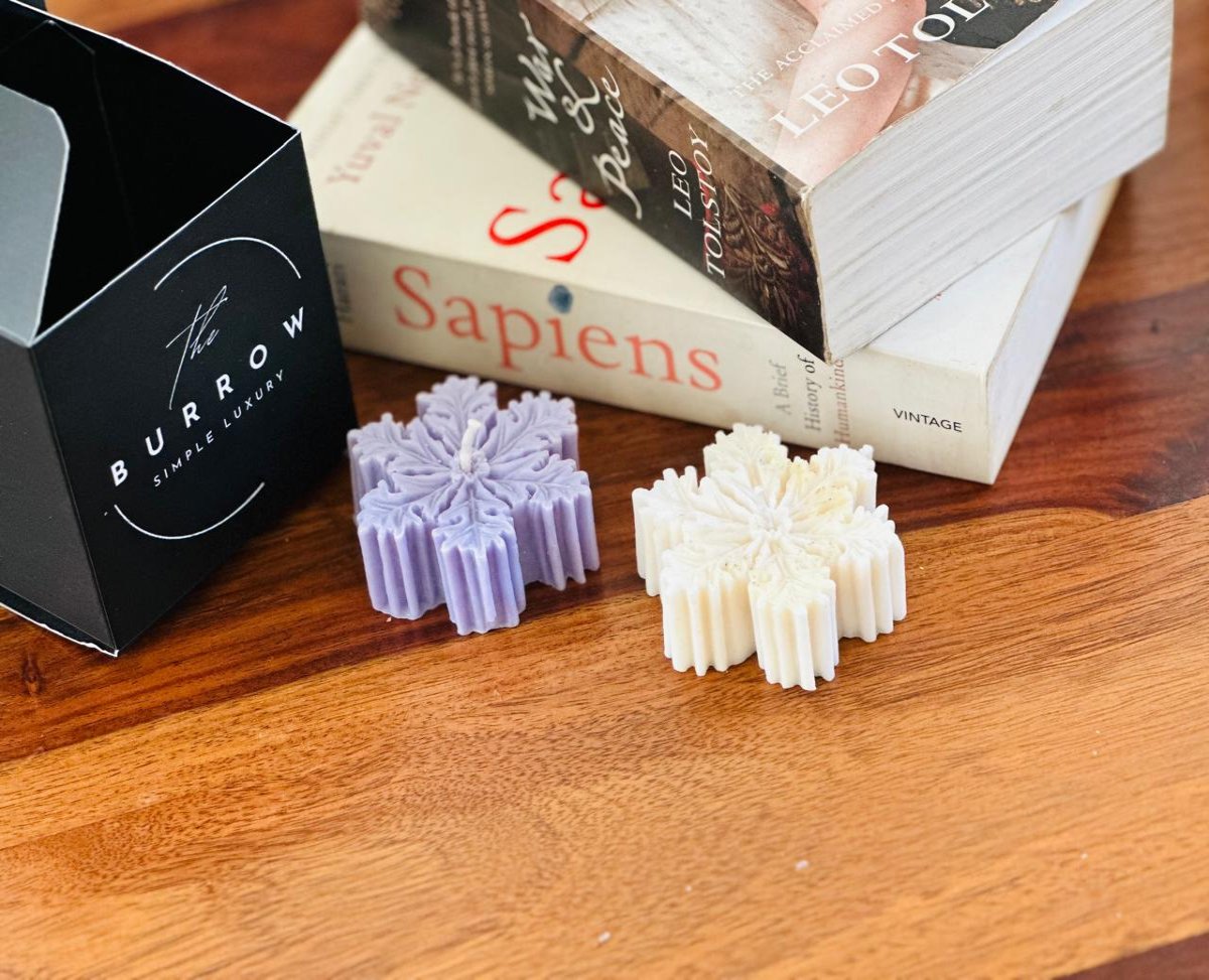Winter spice snowflake candle